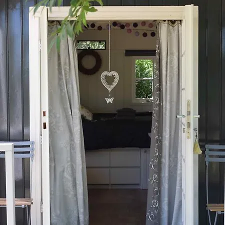 לינה וארוחת בוקר Camping Chez Francis *